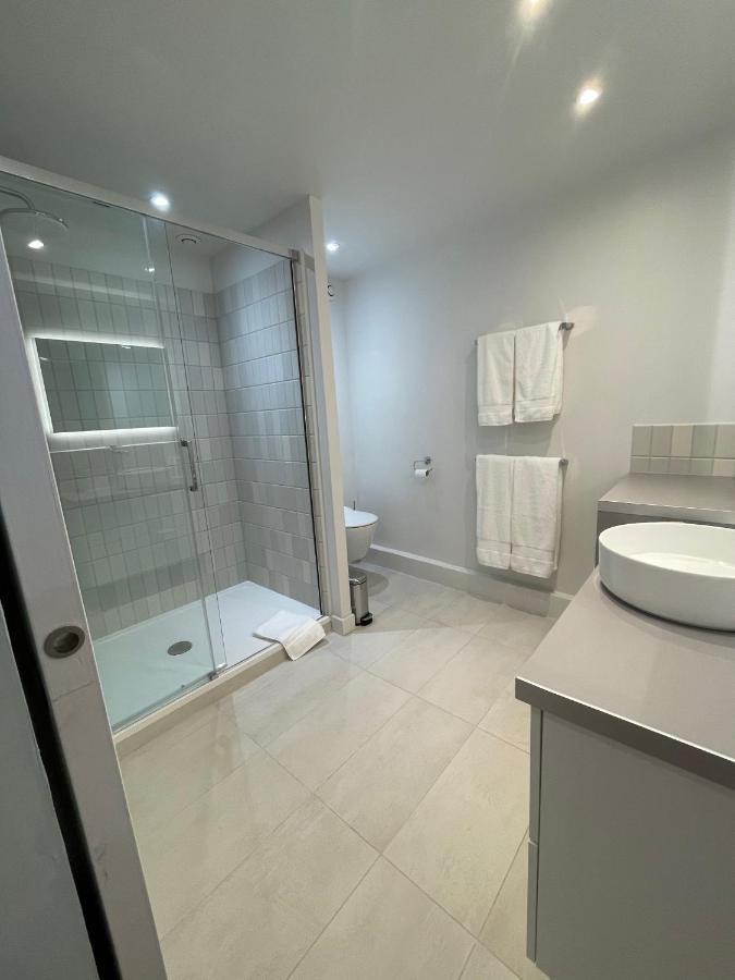 Appartement Mignon Calme Douillet Ascenseur Clim Etage Eleve Proche Parking Et Toutes Commodites Au Coeur Du Toulon Historique Екстер'єр фото