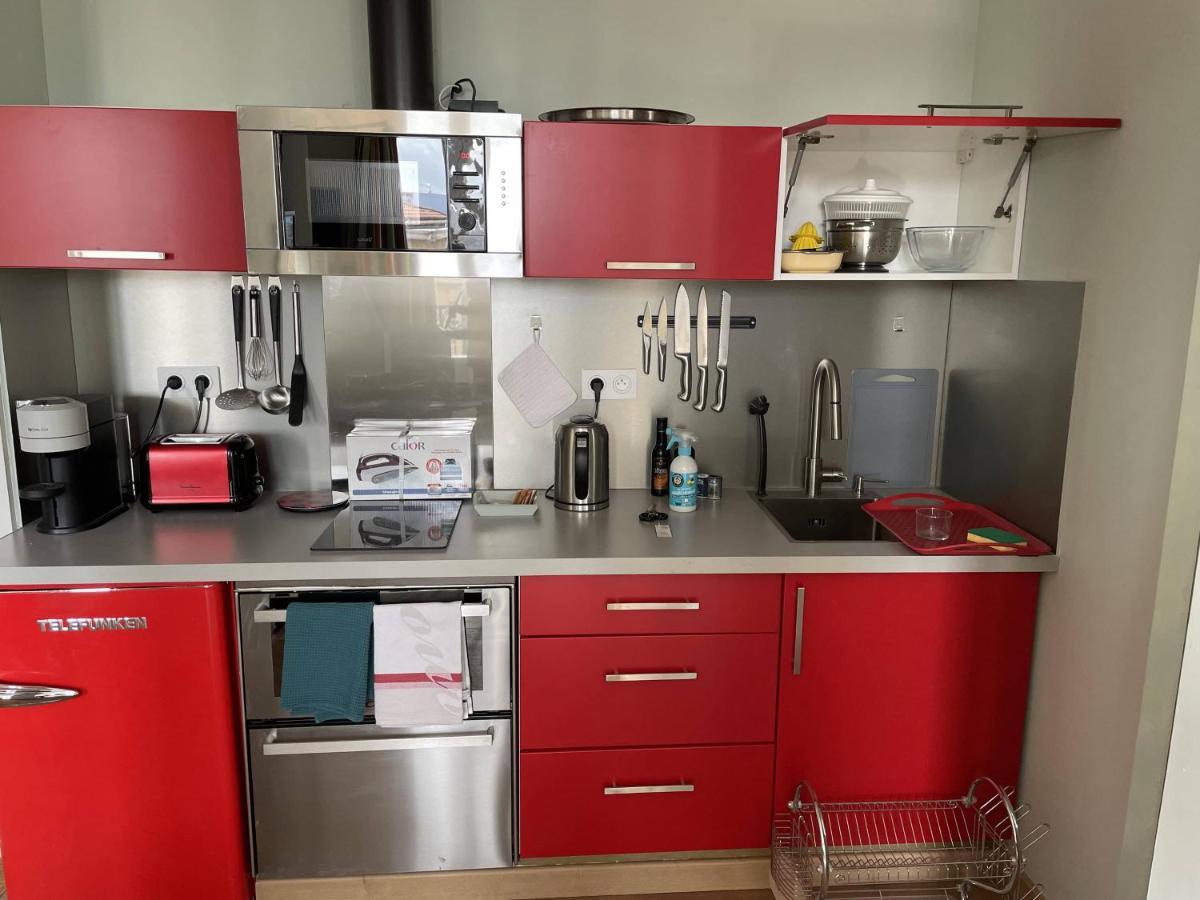 Appartement Mignon Calme Douillet Ascenseur Clim Etage Eleve Proche Parking Et Toutes Commodites Au Coeur Du Toulon Historique Екстер'єр фото