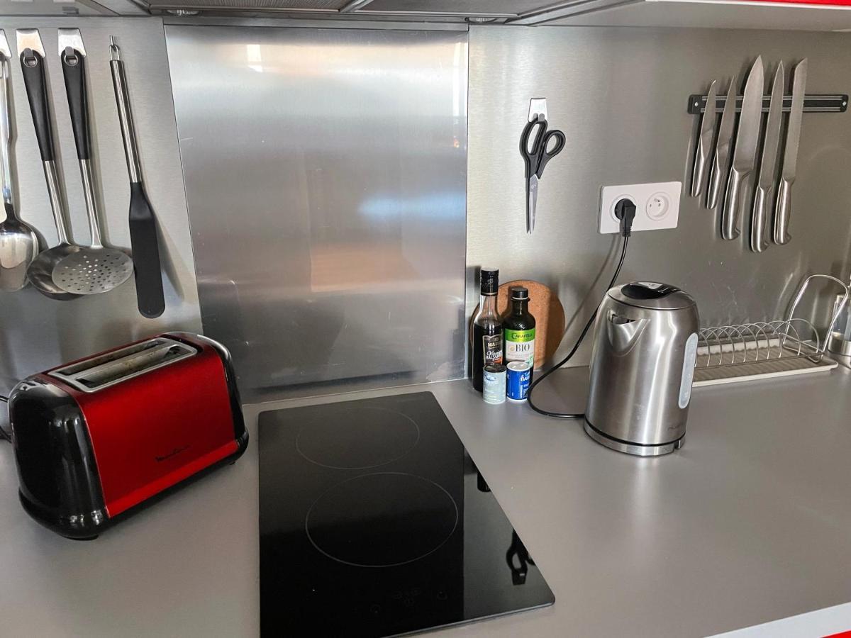Appartement Mignon Calme Douillet Ascenseur Clim Etage Eleve Proche Parking Et Toutes Commodites Au Coeur Du Toulon Historique Екстер'єр фото