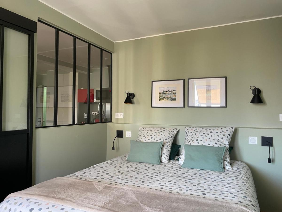 Appartement Mignon Calme Douillet Ascenseur Clim Etage Eleve Proche Parking Et Toutes Commodites Au Coeur Du Toulon Historique Екстер'єр фото